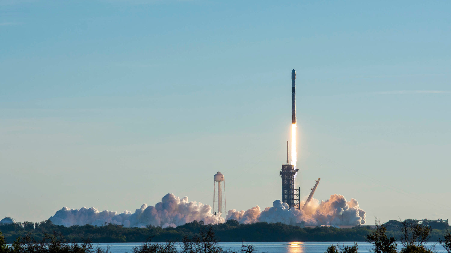 SpaceX Reaches Milestone Of Over 1,000 Starlink Satellites Deployed