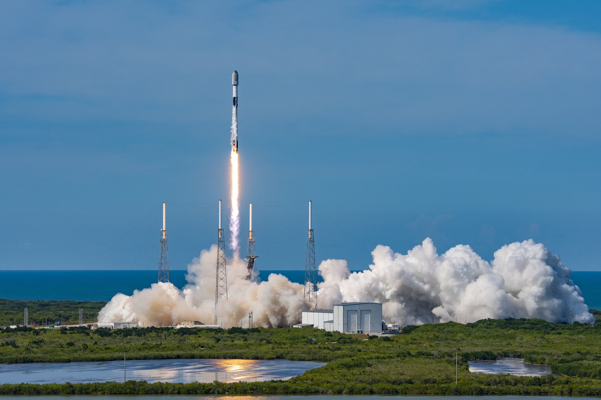 SpaceX launches another batch of Starlink satellites in less than 24 hours!