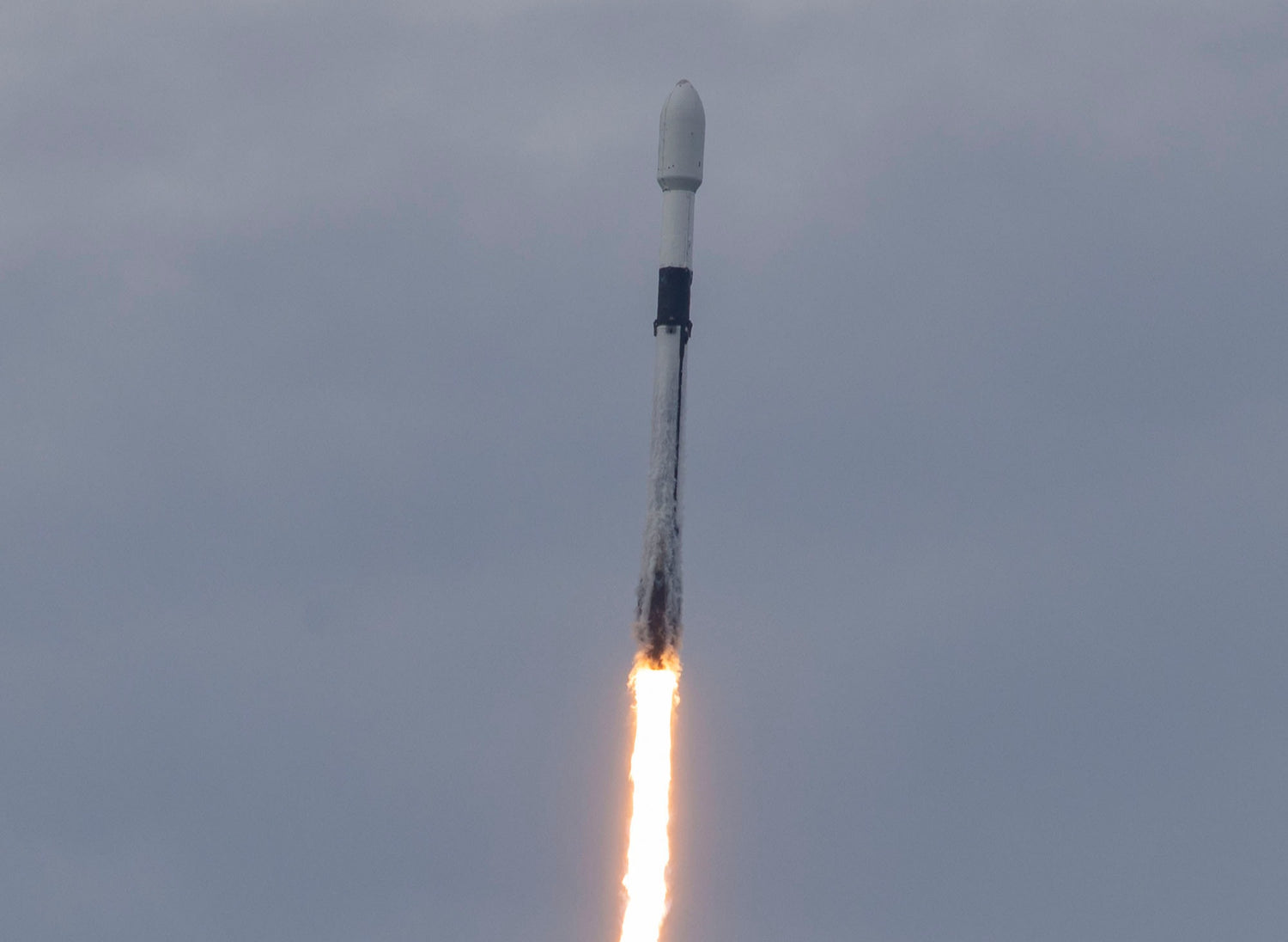 SpaceX reuses another Falcon 9 rocket a 13th time during Starlink mission