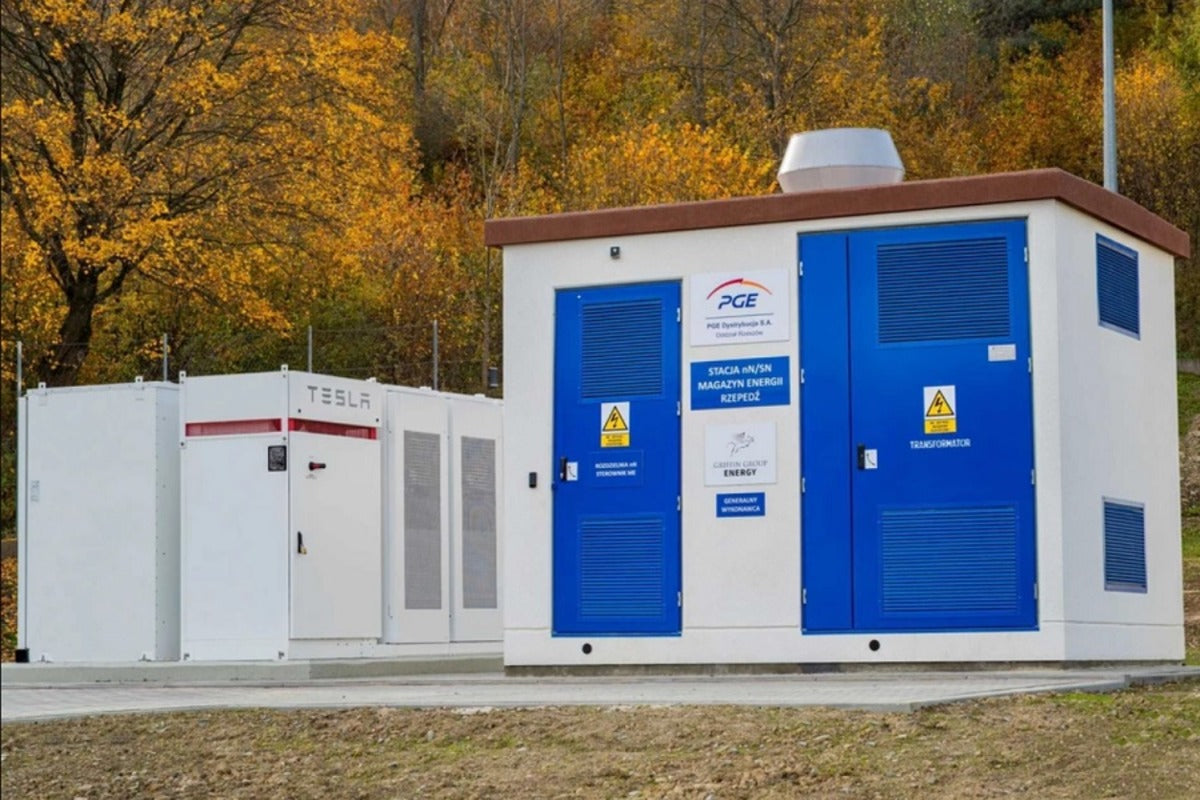 Tesla Powerpack Launched in Poland as Part of PGE Group Energy Storage Program