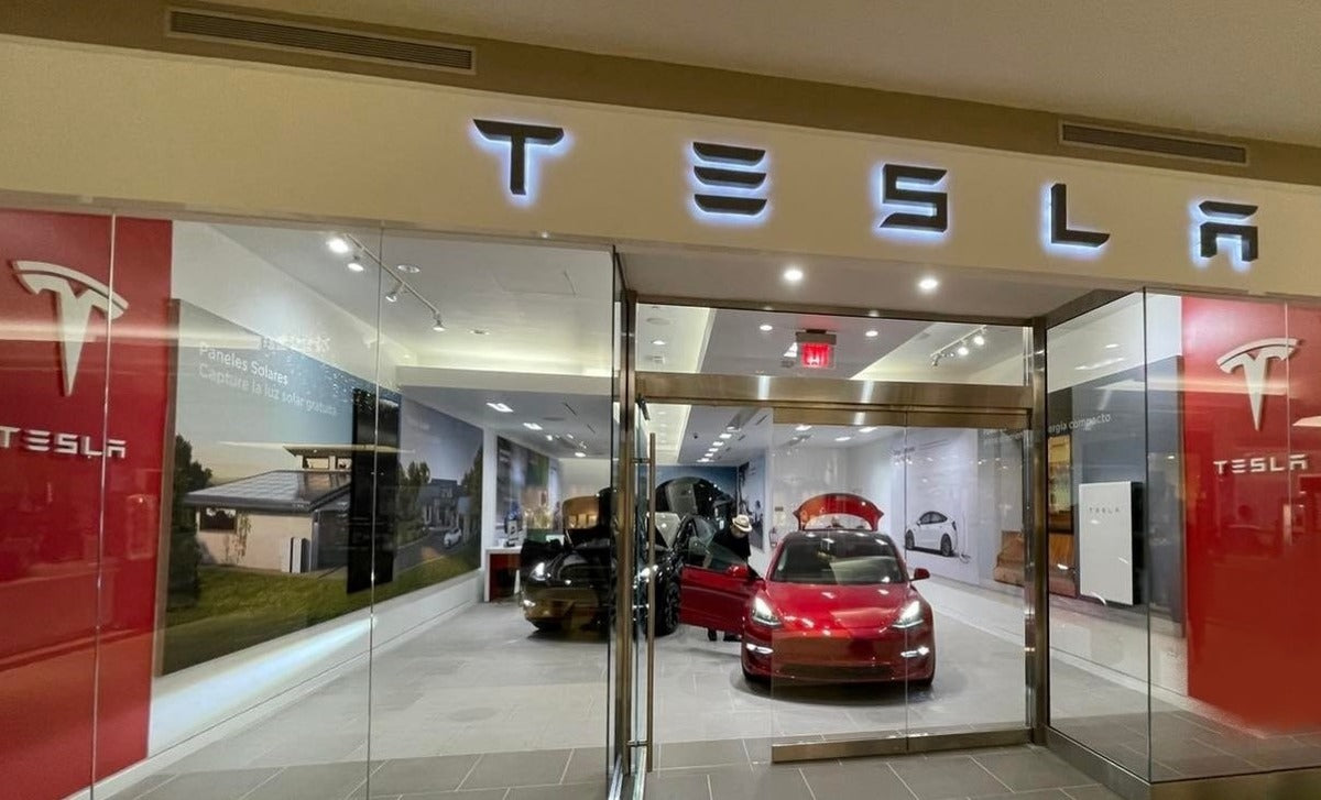 Tesla Opens First Showroom in Puerto Rico in Continued Global Expansion