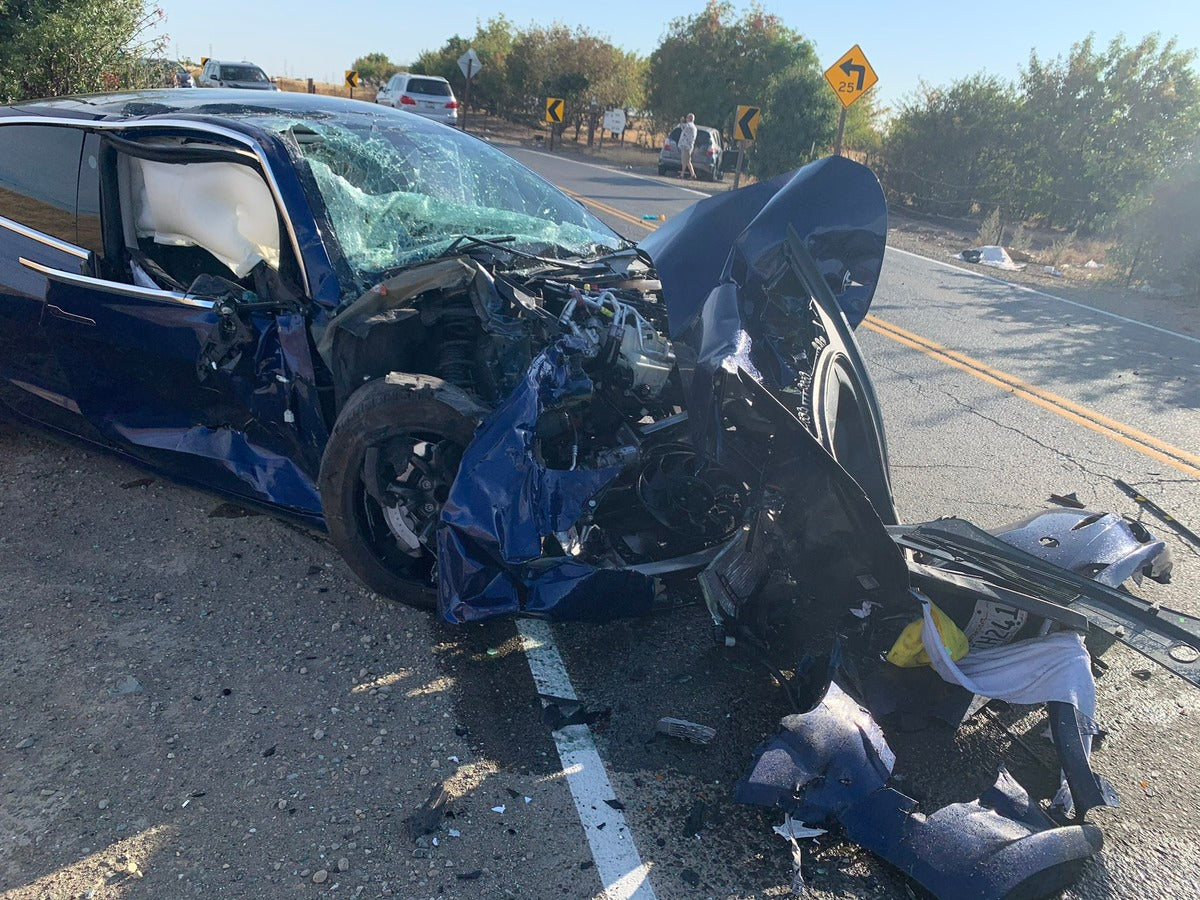 Tesla Model 3 Saves Owner’s Life in Collision with SUV, Confirming Five-Star Safety Rating