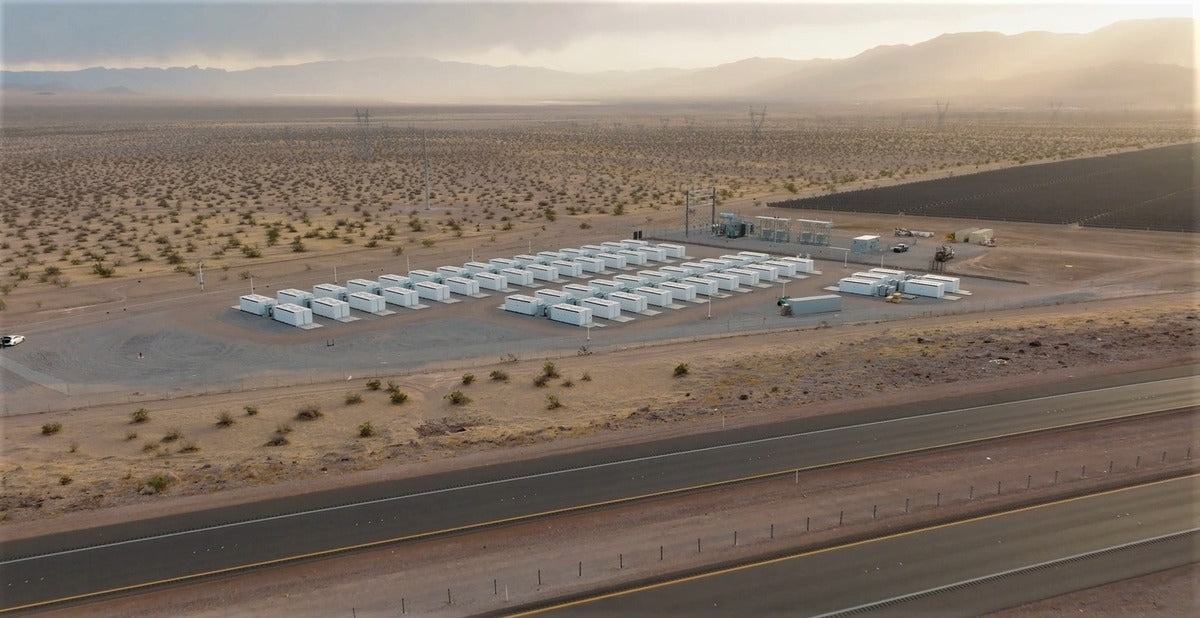 Tesla Unveils 360 MWh Megapack Project Powering 60K Homes, Avoiding 400k Tons of CO2 Emissions a Year
