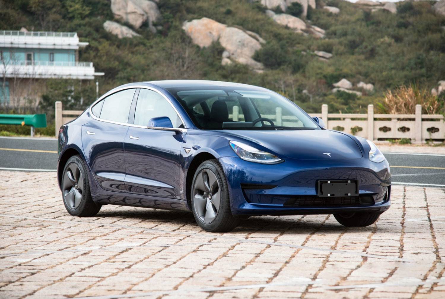 Tesla Model 3 Is Hottest NEV in China as Owners Recommend it #1 Over BYD & Xpeng