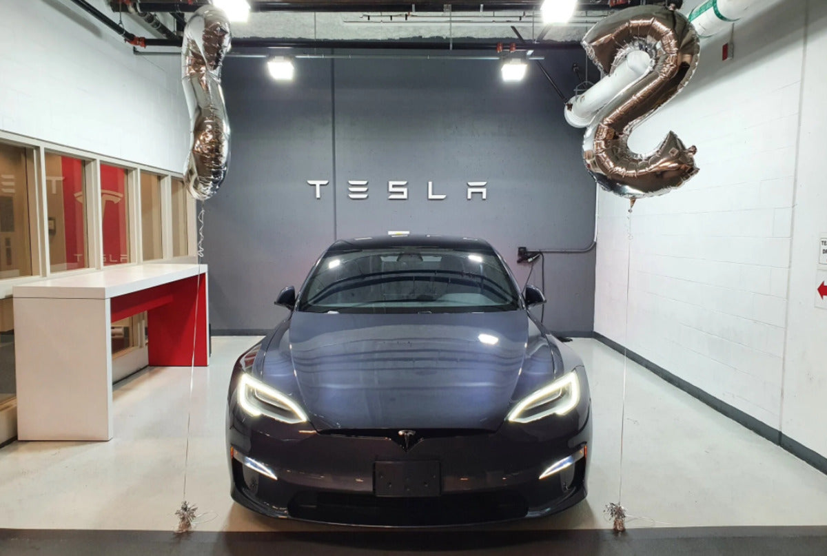 Tesla Starts Delivery of Refreshed Model S in Canada