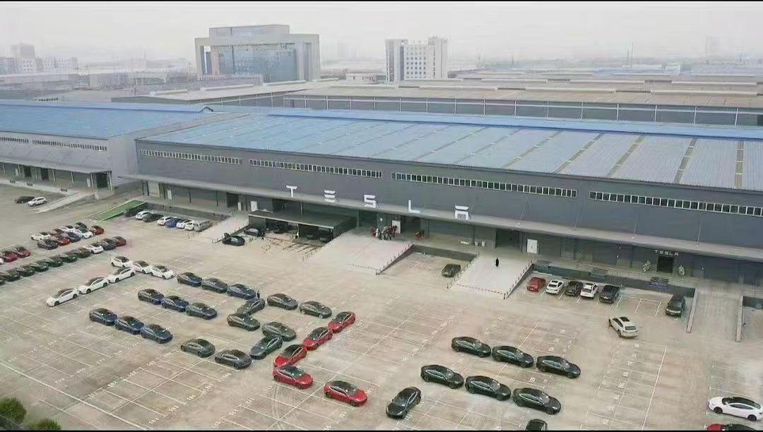 Tesla China Celebrates Grand Opening of Giant Delivery & Service Center in Chengdu Longquan as Company Prepares for Huge Growth