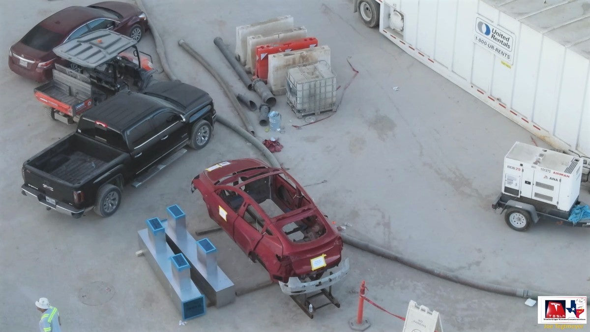 Tesla Model Y Body Built for Structural Battery Pack with 4680 Cells Again Spotted at Giga Texas