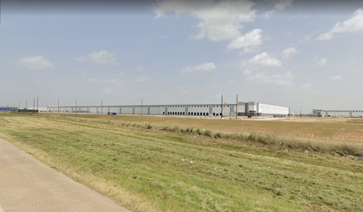 Tesla Leases Another Huge Building Near Giga Texas, Presumably for Battery Storage