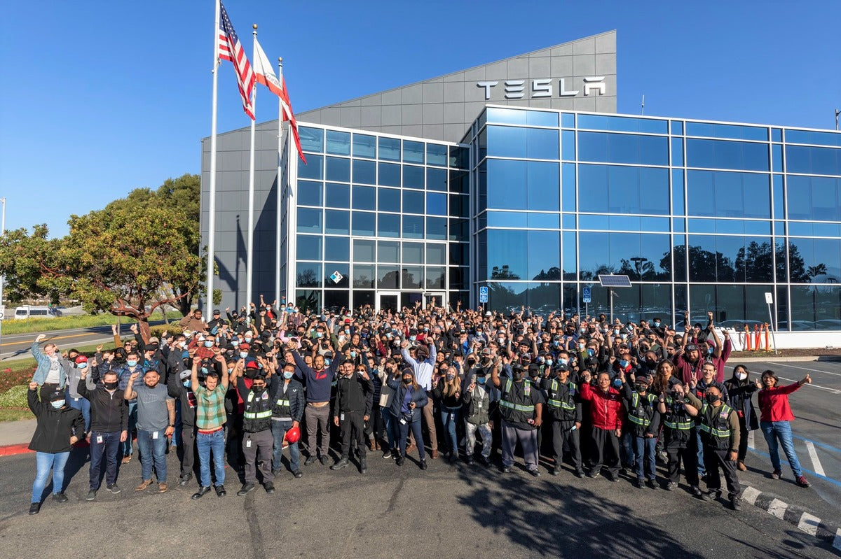 Tesla Celebrates a Big Milestone: 1 Million 4680 Battery Cells Produced