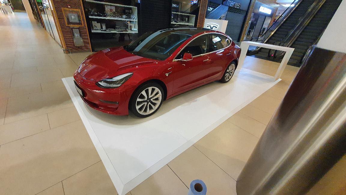 Tesla to Open 1st Pop Up Store in Croatia, Configurator Launches