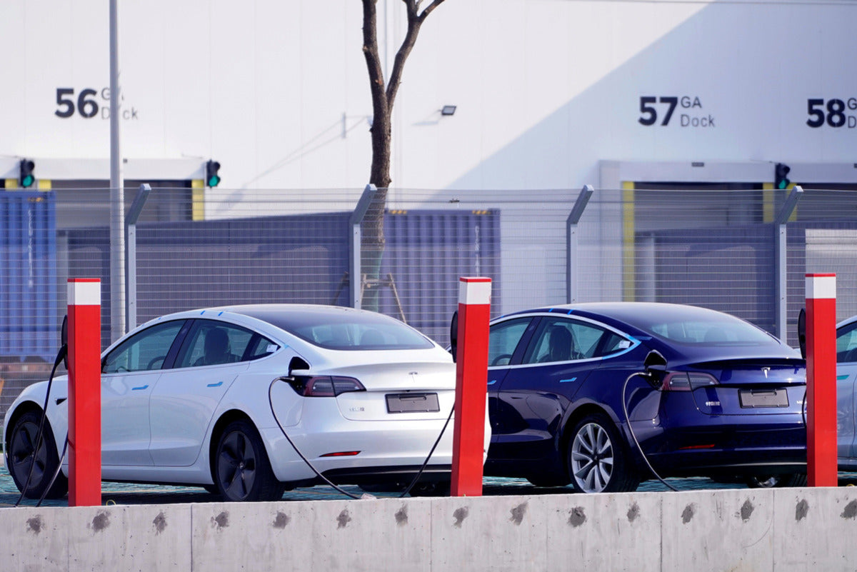 Tesla Extends Deal with CATL for the Supply of EV Batteries