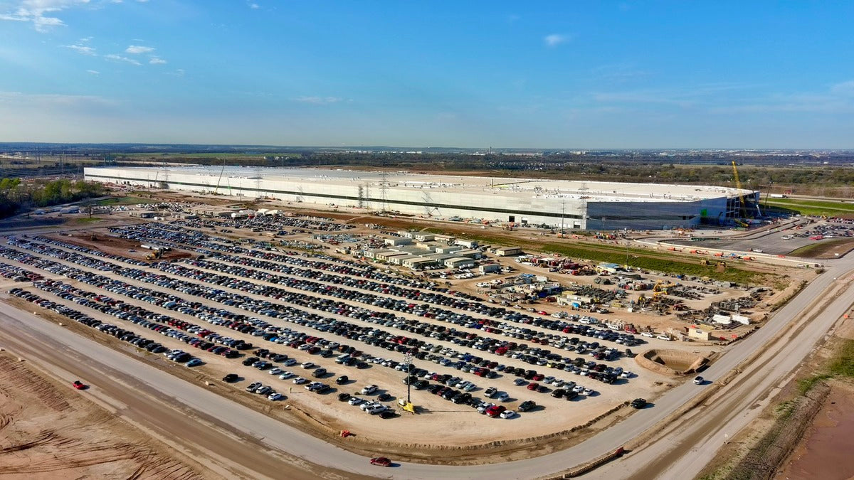 Tesla Giga Texas Is Almost Production Ready, Hints Full Parking Lot at Factory