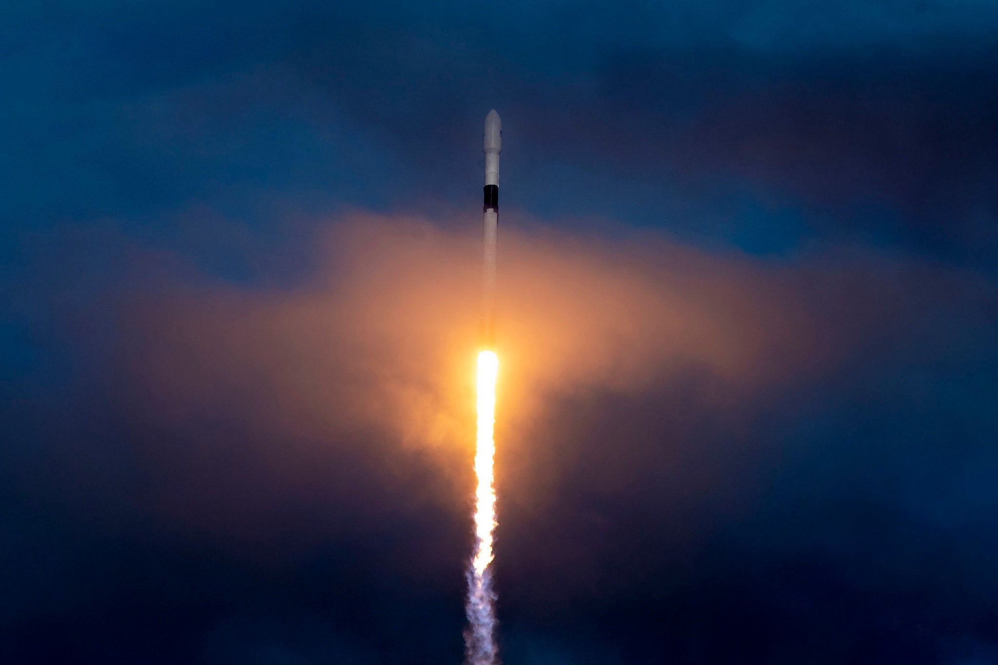 Four-times-flown Falcon 9 rocket will deploy Starlink and BlackSky satellites tomorrow