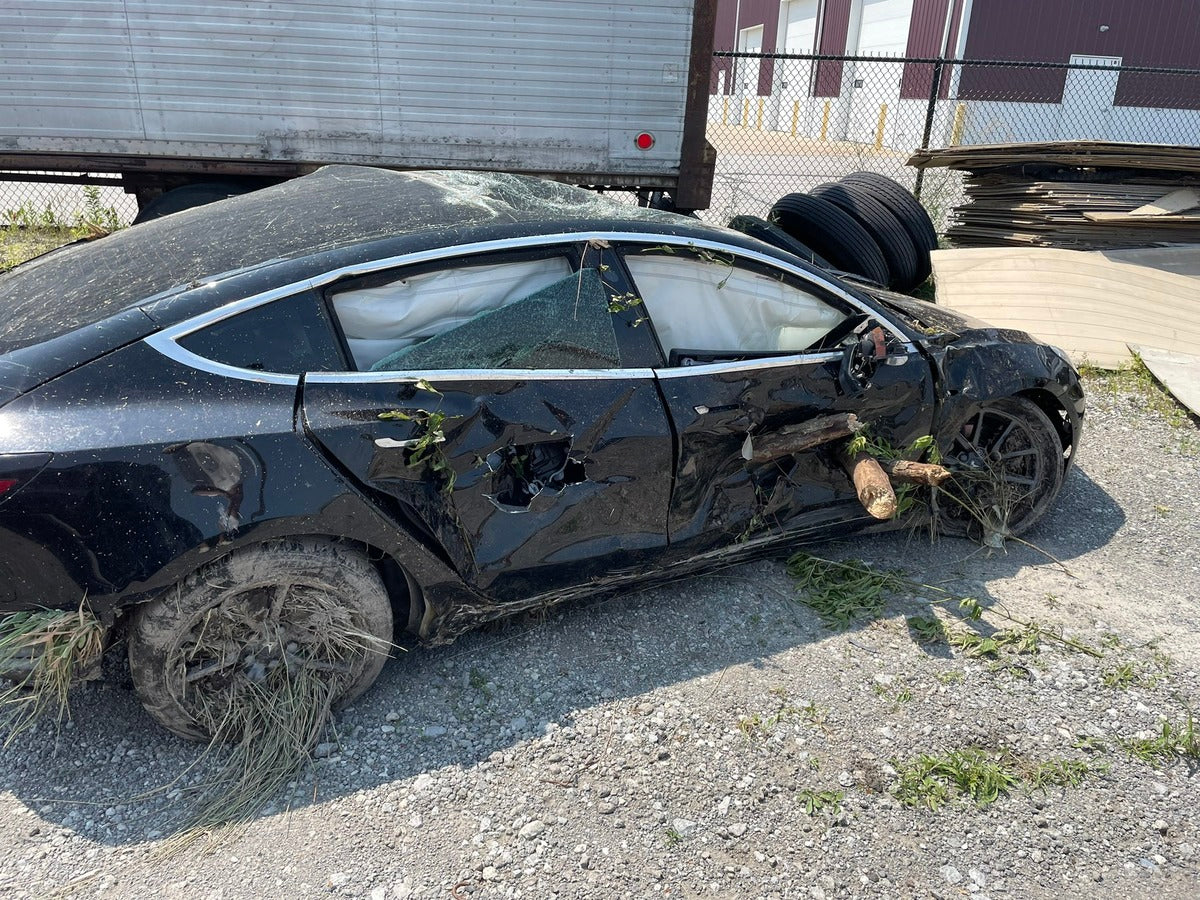 Tesla Model 3 Saves its Occupants’ Lives After Major Collision with Road Debris