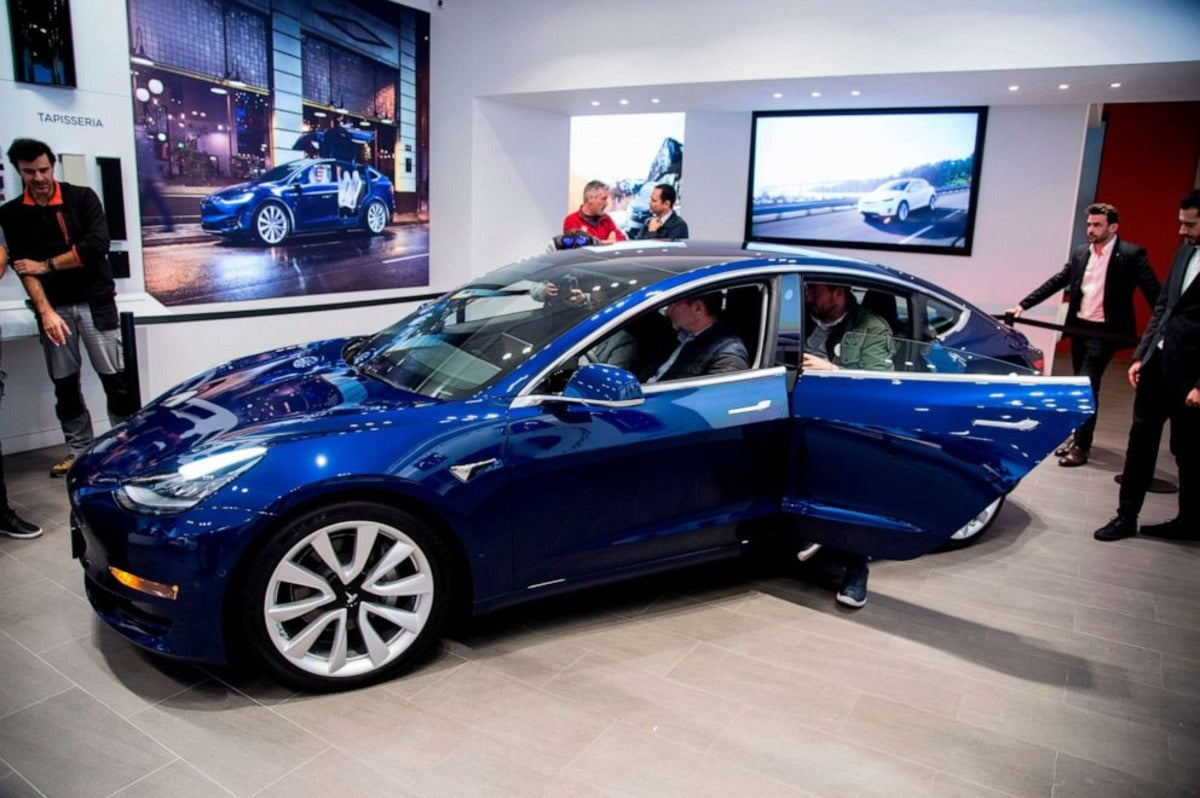 Tesla Model 3 Is Best-Selling EV in Spain in 2021