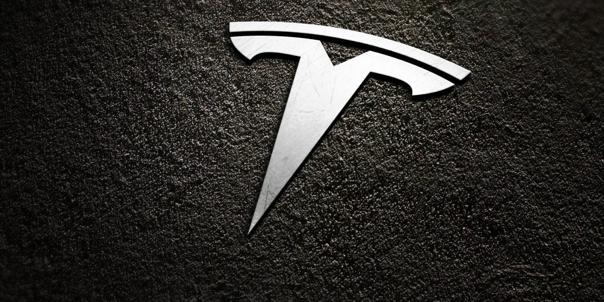 Bank of America Raises PT on Tesla TSLA to $1,300