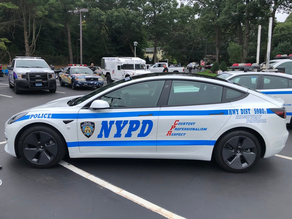250 Tesla Model 3s May Join the New York City Police Fleet