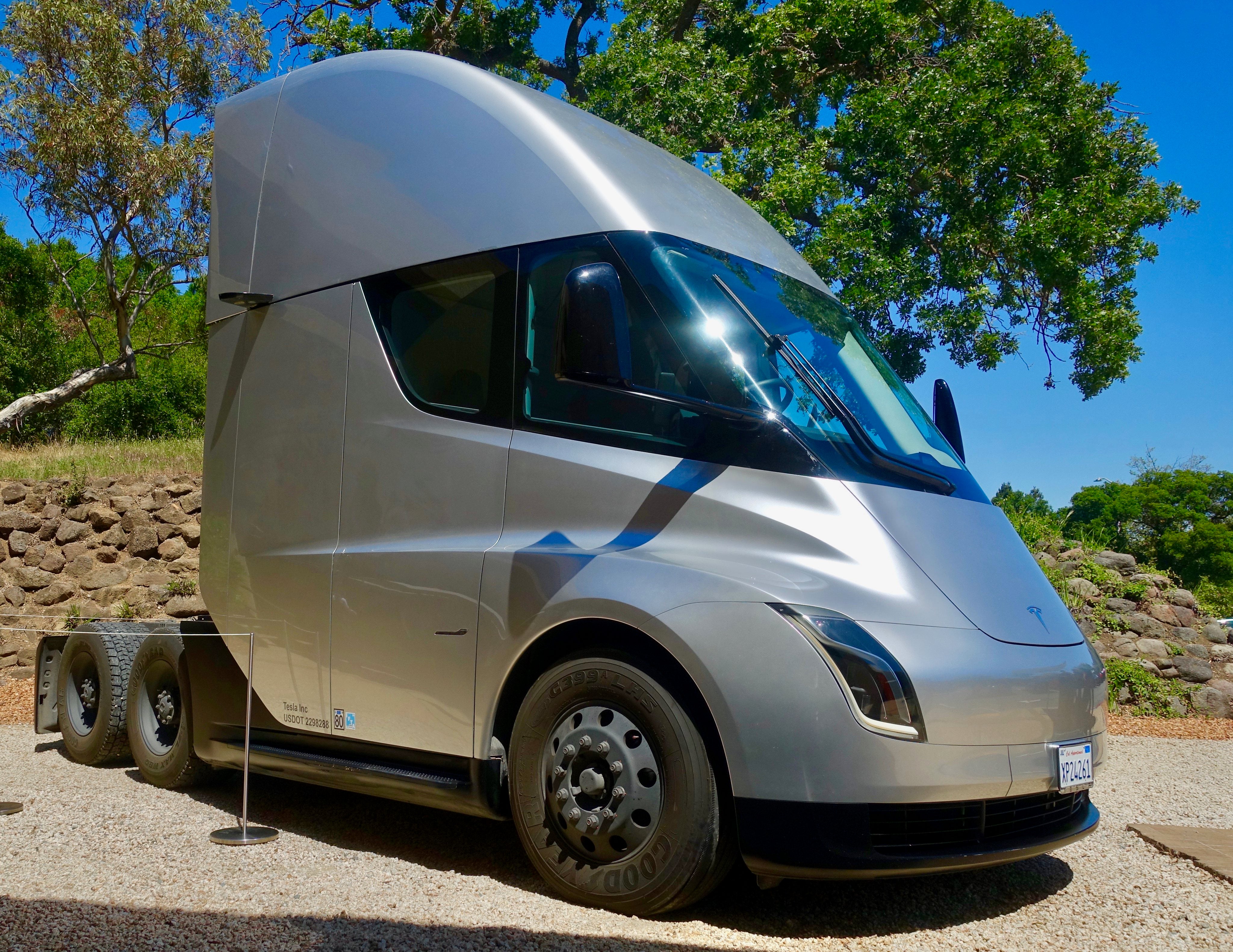 Tesla-Semi-California-CARB-Law-Advanced-Clean-Truck-Regulation