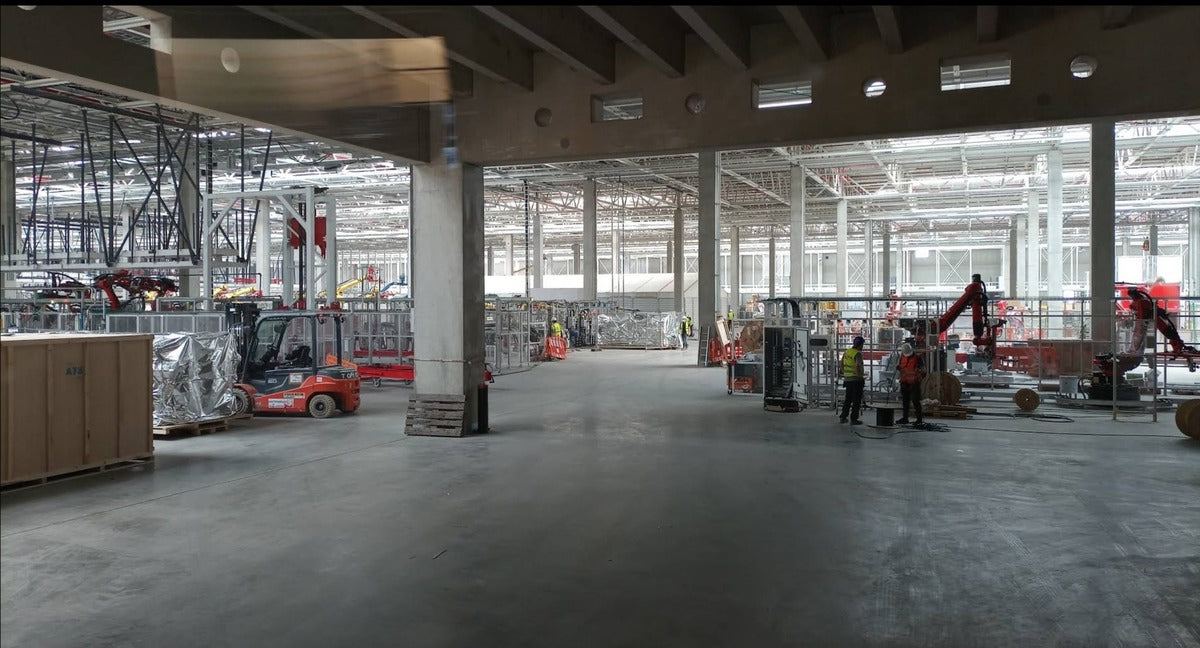 Tesla Makes Great Progress in Installing Production Equipment at Giga Berlin, Leaked Photos Show