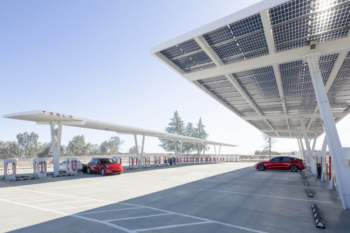 Tesla Achieves Major Milestone: Supercharging Network Reaches 25,000 Stalls