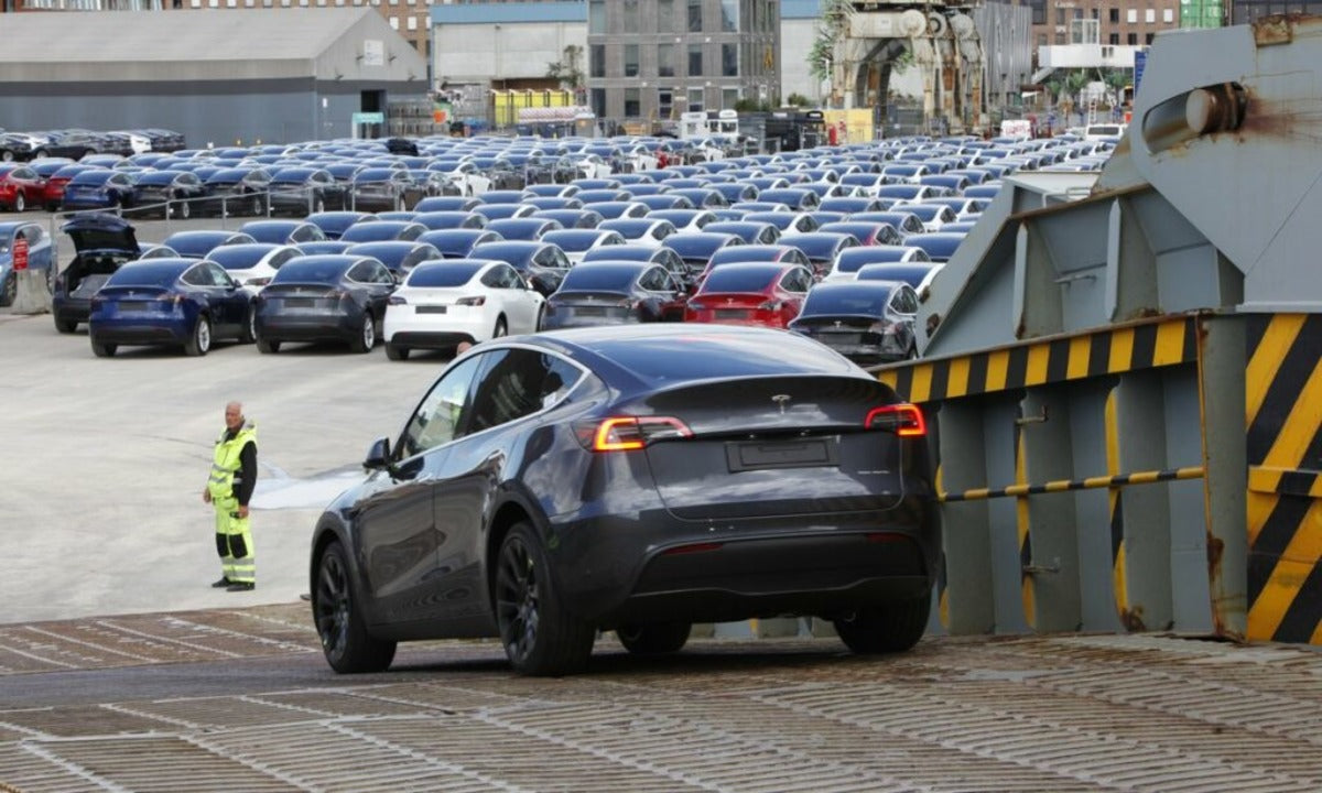Tesla Speeds Up Deliveries of Model Y in Australia as Giga Shanghai Upgrade Unlocks Factory's Full Potential