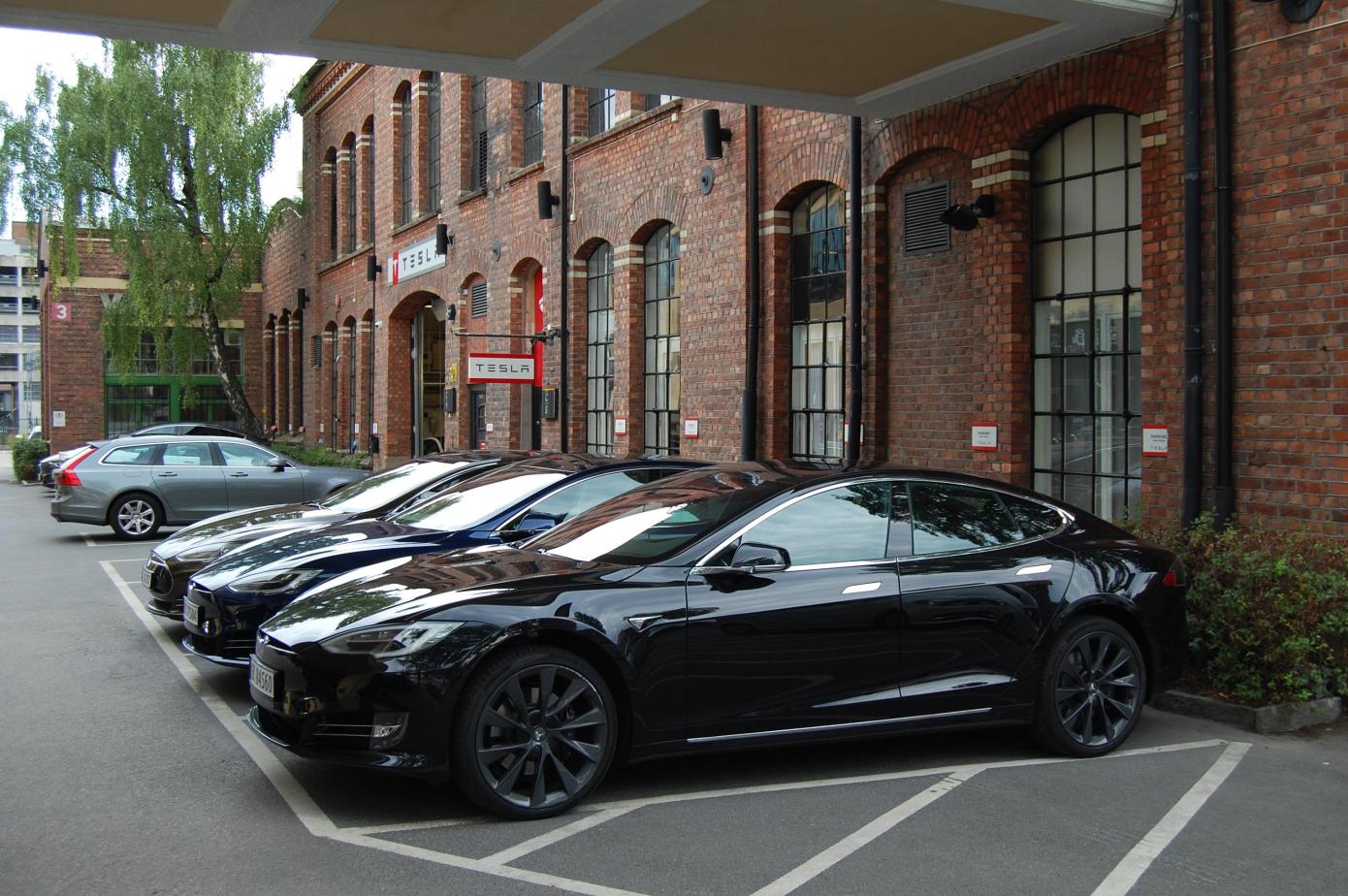 Rideshare Service with only Tesla Vehicles is Now Available in Sacramento
