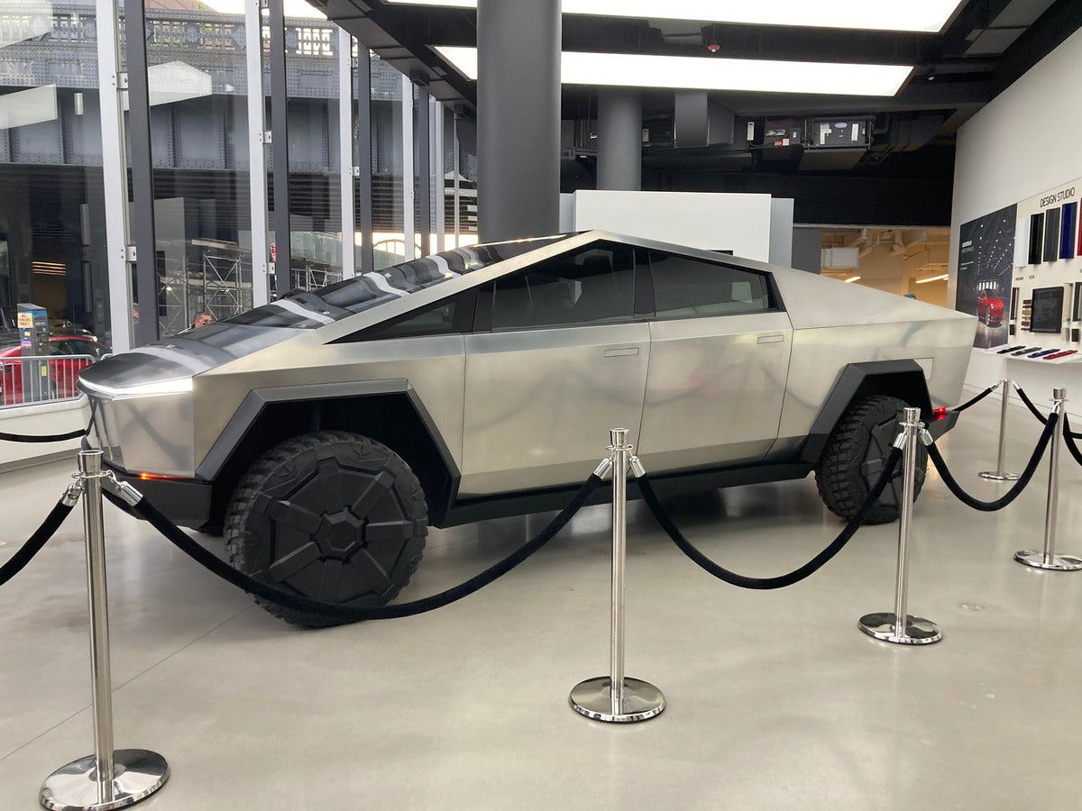 Tesla Cybertruck Attracts Crowds of Fans Eager to Catch Glimpse of The Steel Beast