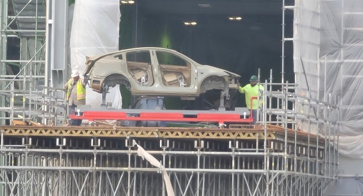 Tesla Delivers BIW Model Y to Giga Texas for Calibration of Manufacturing Equipment