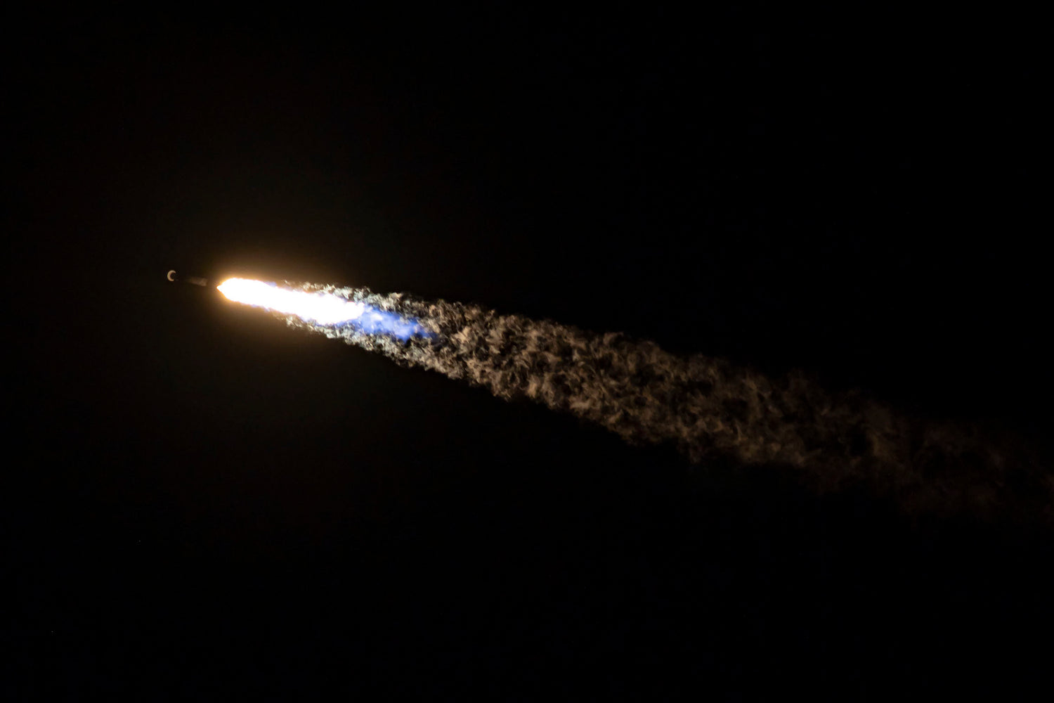 SpaceX's Previously Flown Falcon 9 Conducts Record-Breaking 10th Flight During Starlink Mission