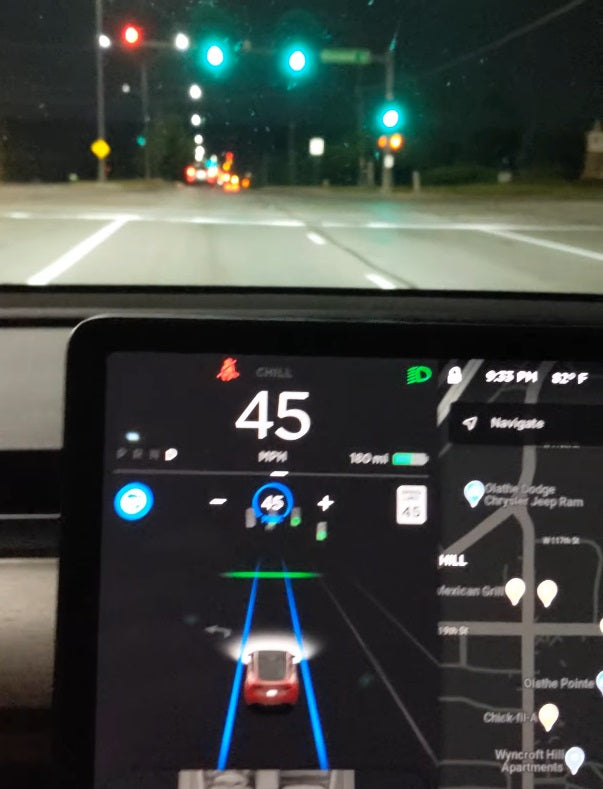 Tesla 2020.24.6.1 Software Update Autopilot Will Proceed on Green Light Without Confirmation