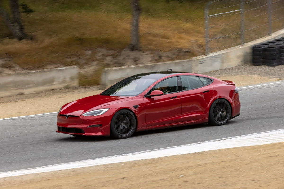 Tesla Model S Plaid with Active Rear Spoiler   Is World’s Fastest Production Car