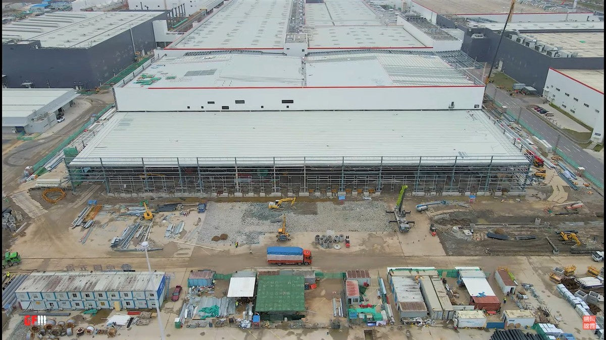 Tesla Giga Shanghai’s Northeast Construction Site Makes Stunning Progress