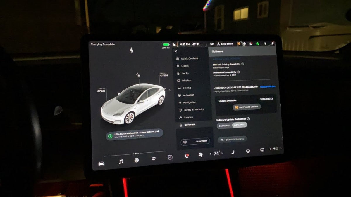 Tesla Full Self-Driving FSD Beta Update 2020.48.35.1 Improves Driving Visualization