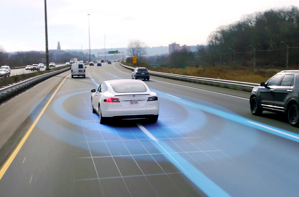 Tesla Autopilot Would Avoid 90% of Car Accidents, German Researcher Urges Country’s Adoption