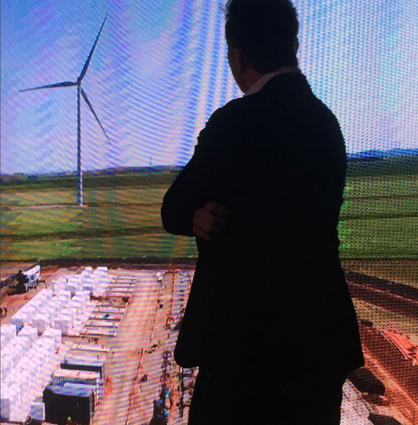 Elon-Musk-Hornsdale-Battery-Farm-Tesla-Energy