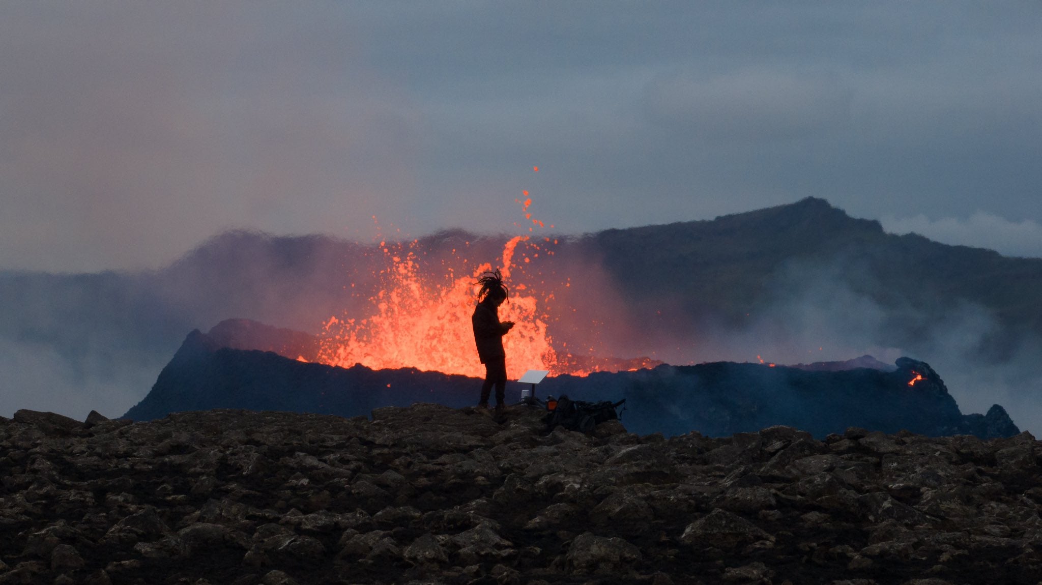 Filmmaker Uses SpaceX Starlink Internet While Documenting Erupting Volcano in Iceland