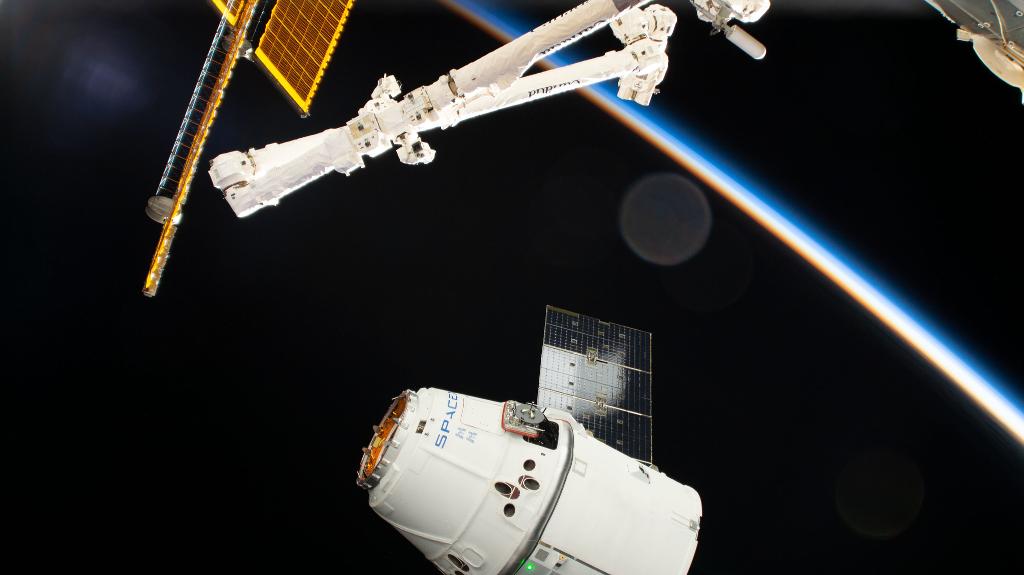 SpaceX Dragon departure from the Space Station delayed due to harsh weather conditions