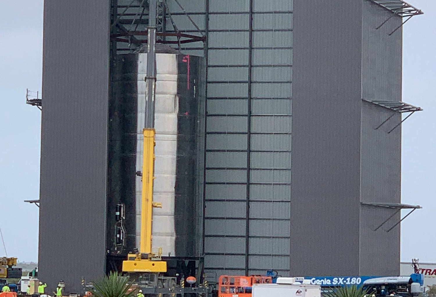 Starship SN3 nearing completion at SpaceX Boca Chica [Video]