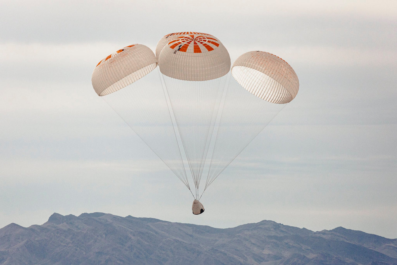 SpaceX will perform final Crew Dragon parachute tests with a C-130 cargo plane