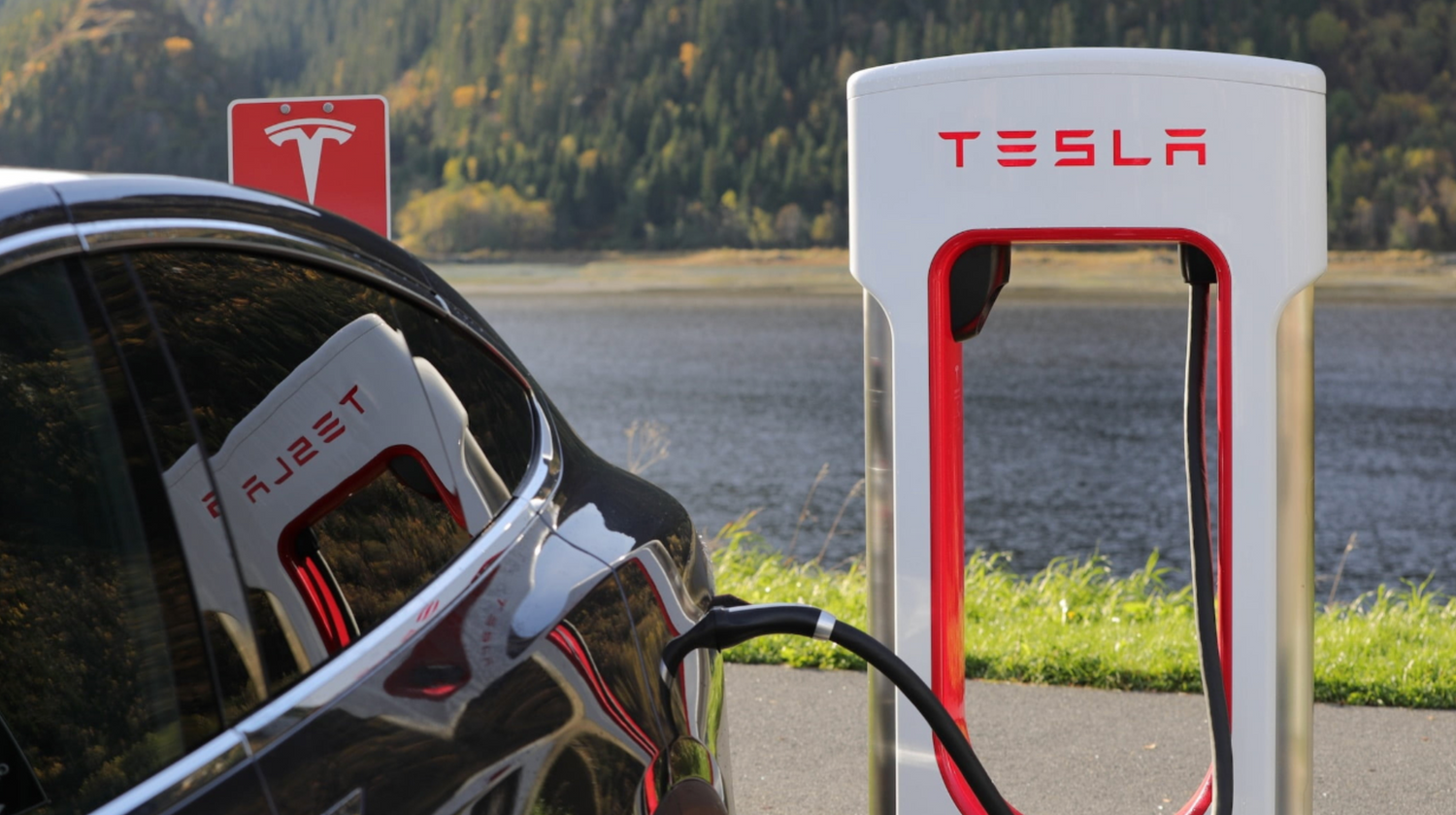 Tesla-Elon-Musk-Vehicle-to-grid-UK