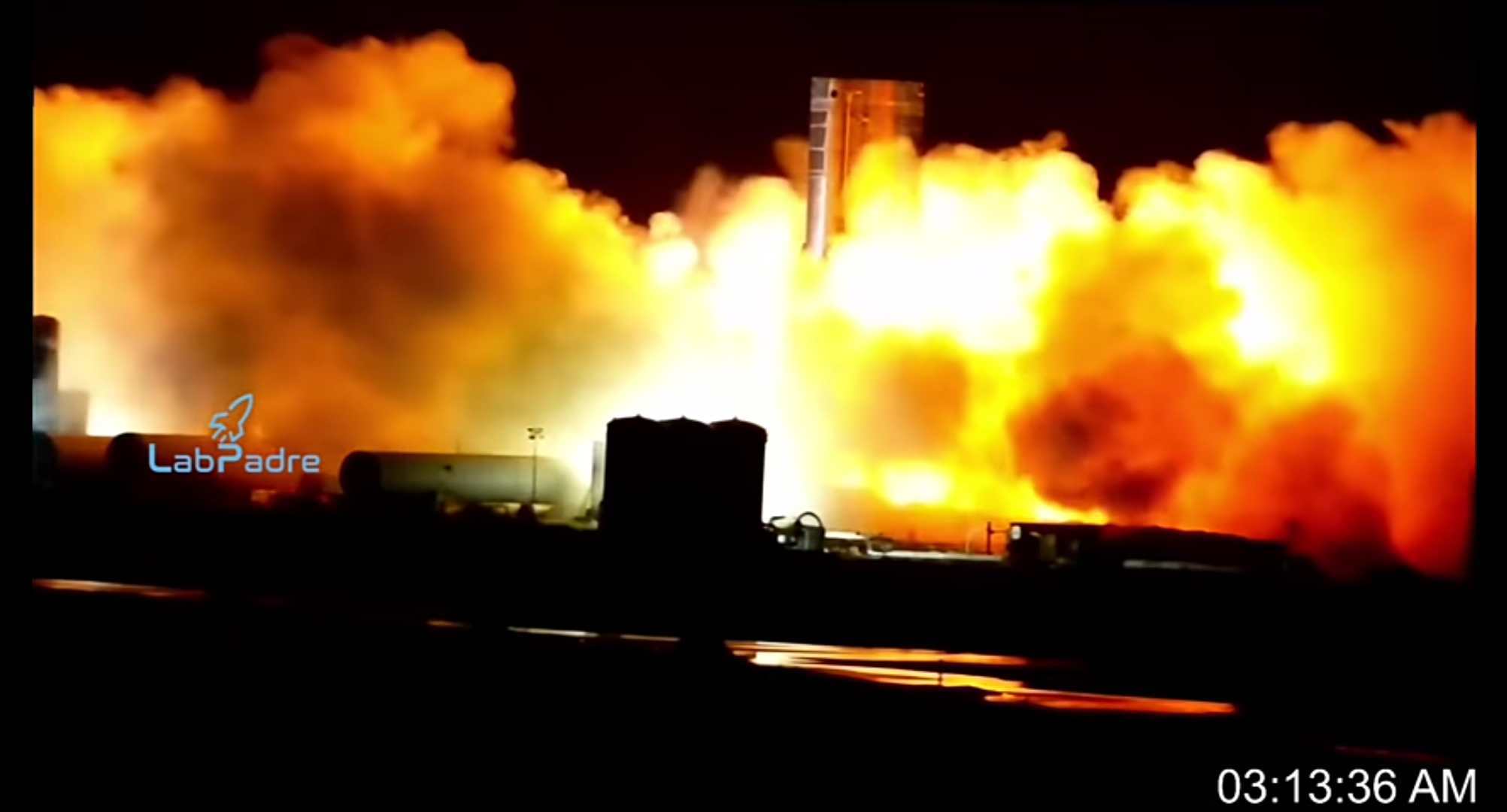 SpaceX ignites Starship SN8's three Raptor engines for the first time