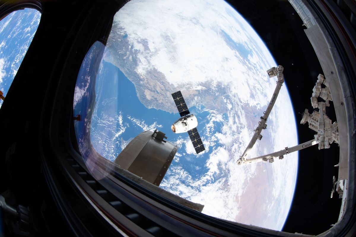 SpaceX will carry scientific cargo aboard Dragon to the Space Station this week -Learn more!