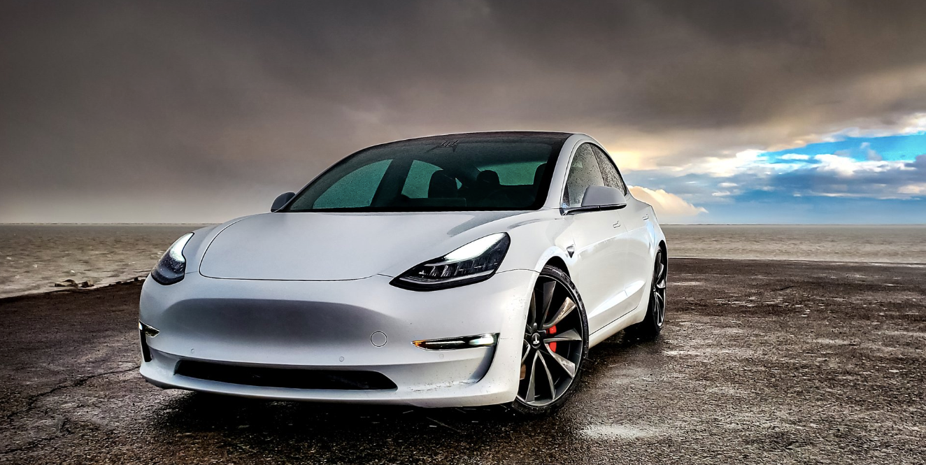 Tesla-Model-3-dominates-luxury-sedan-market