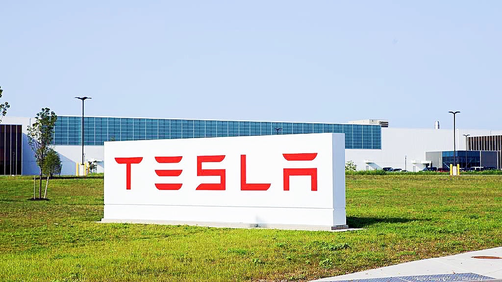 Tesla-Panasonic-Solar-Battery-Cell