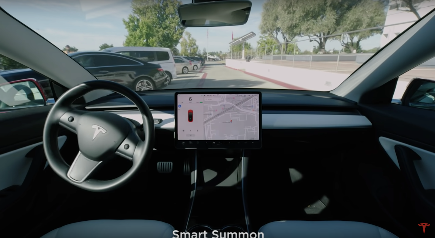 Tesla-Smart-Summon-in-China
