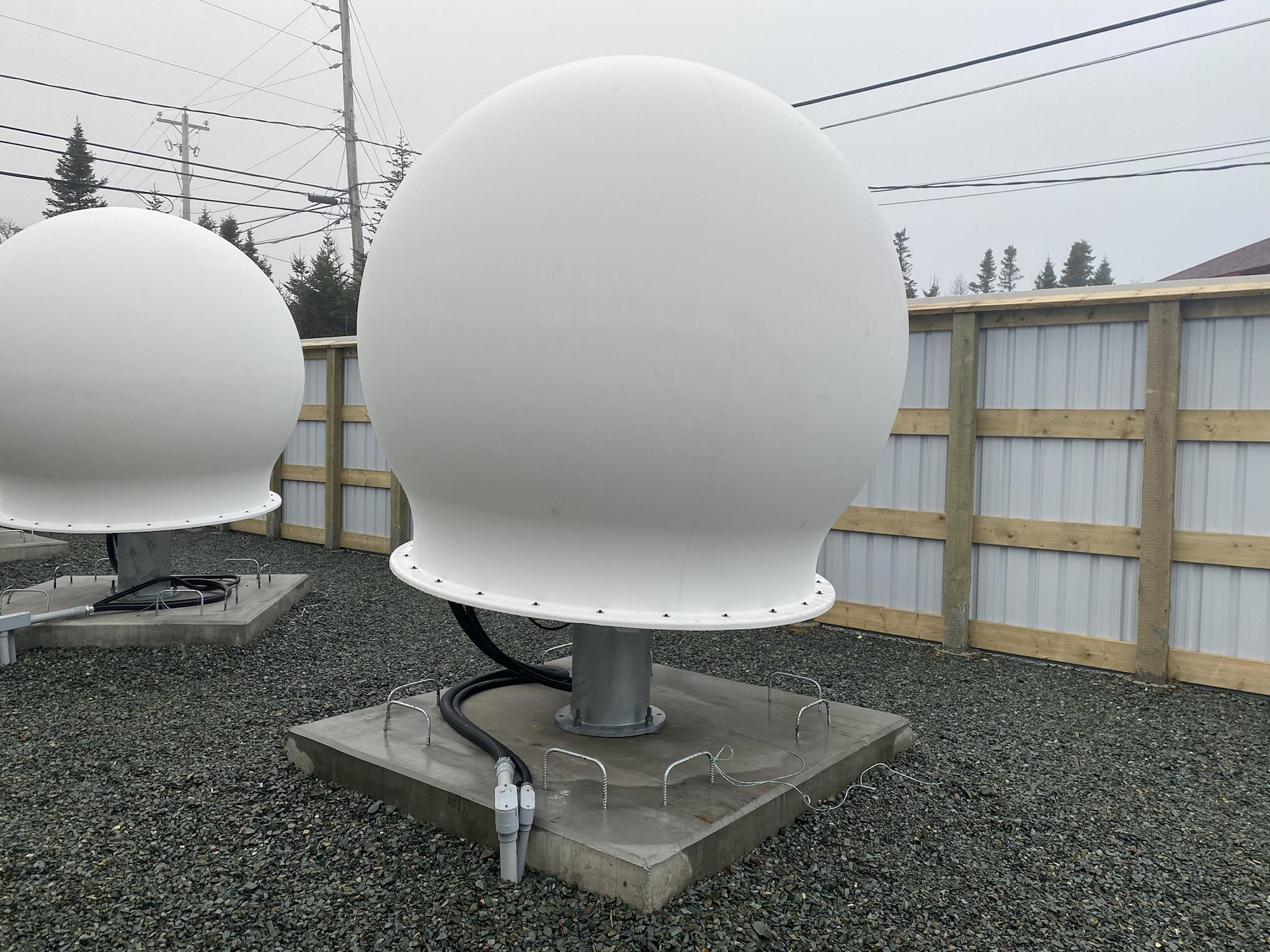 Canada Resident Finds A SpaceX Starlink Ground Station Under Construction [photos]