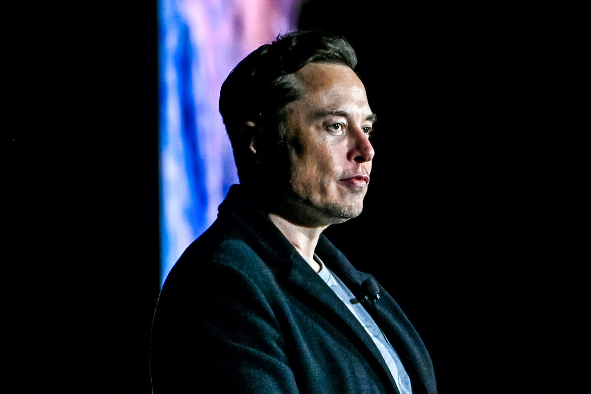 Elon Musk Denies Unconfirmed Report that He’s Laying Off Twitter Employees to Avoid Payouts