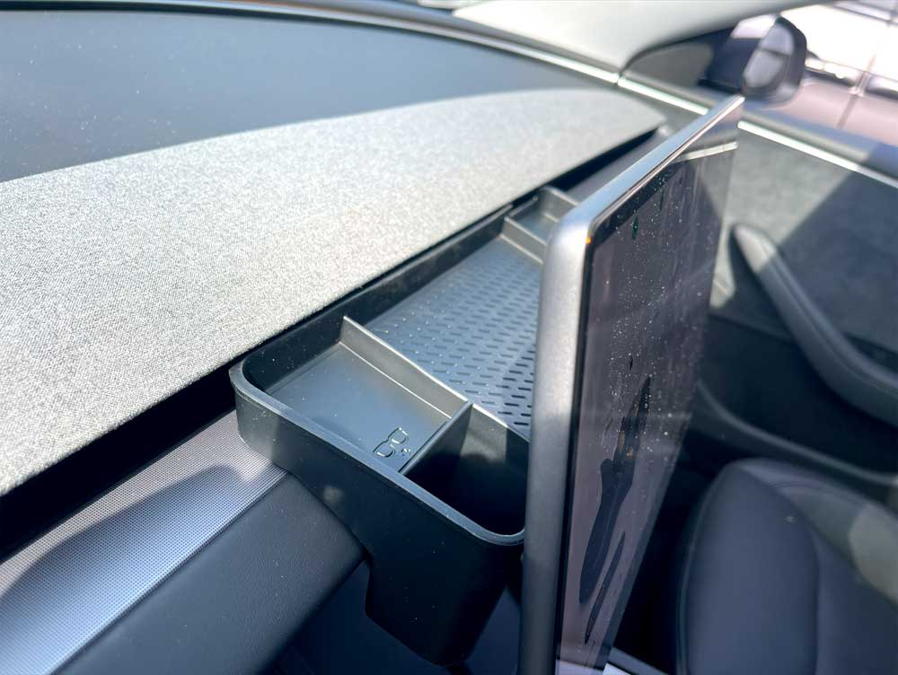 2024 Tesla Model 3 Highland Dashboard Screen Tray - 3